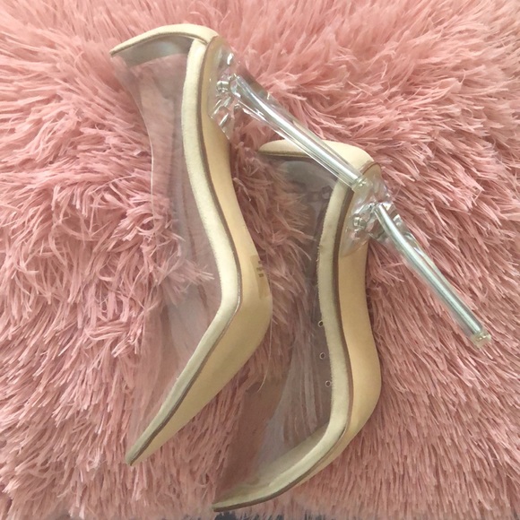New Stylish GLASS DOLL Heels - Picture 4 of 10